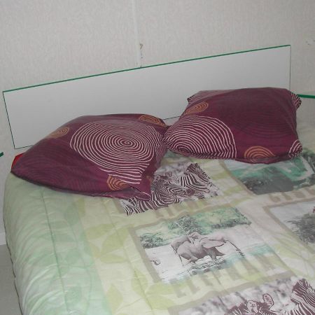 Mobil Home Dordogne Mouzens  ภายนอก รูปภาพ